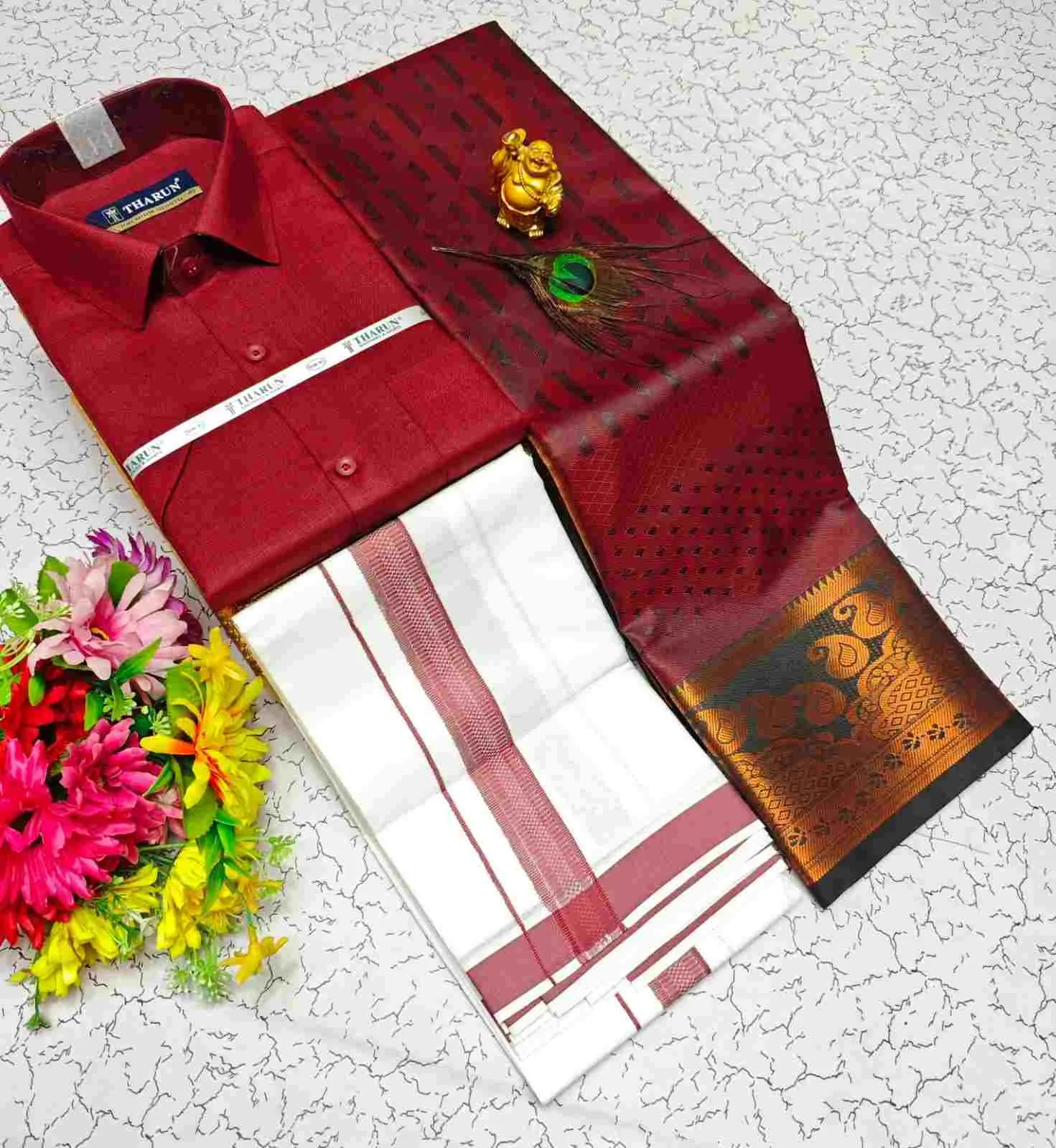Mayil Crimson Red Contrast Kubera Silk Couple Combo